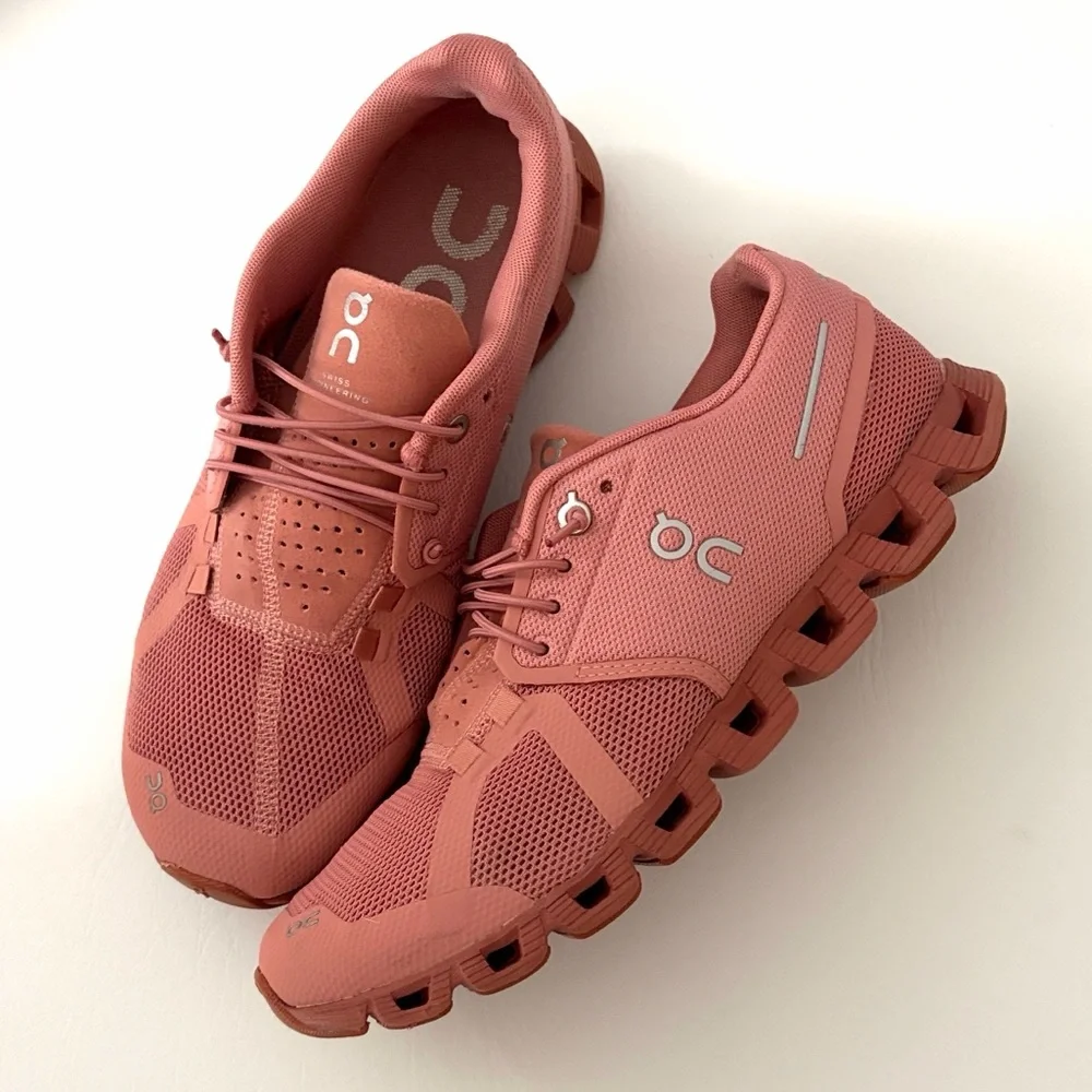 On Cloud 5 Women’s Running Shoes Sneakers Monochrome Rose Speed Laces size 9 - Picture 3 of 15